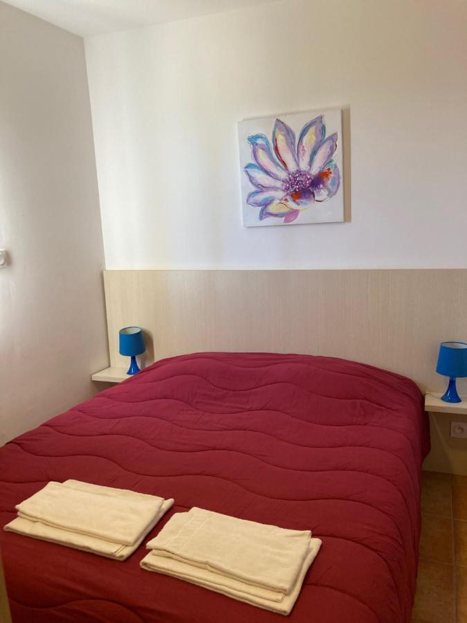 Punta Di Mare Aparthotel Linguizzetta Exterior foto